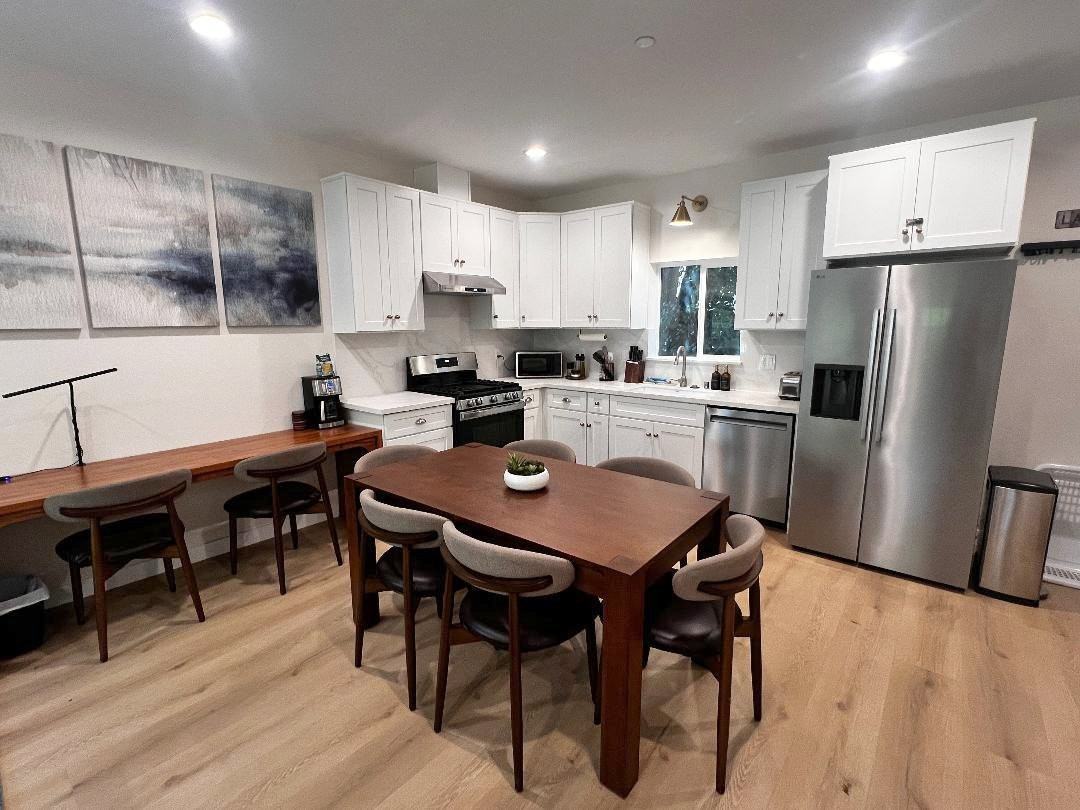 429 B, N Cordova St #429B - Photo 3 of 15
