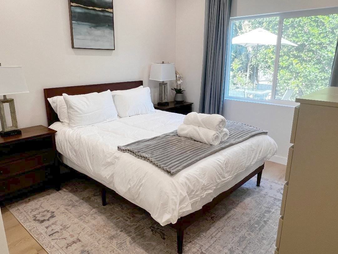 429 B, N Cordova St #429B - Photo 5 of 15