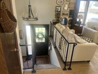 1524 Richmond Dr - Photo 2 of 13