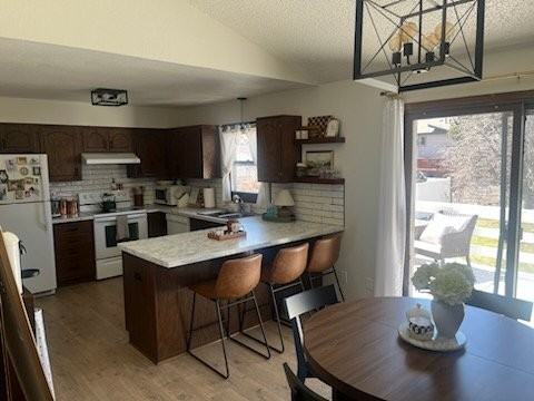 1524 Richmond Dr - Photo 4 of 13