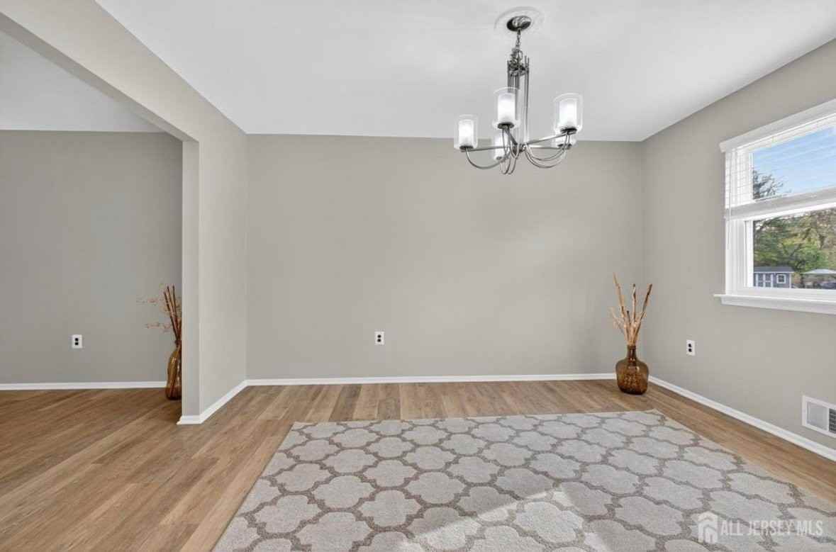 8 Wright Ct - Photo 7 of 20