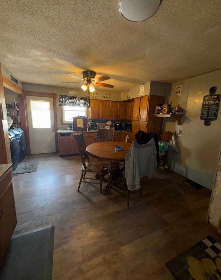 2020 E Main St - Photo 4 of 10