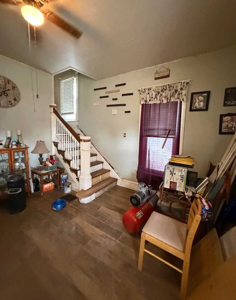 2020 E Main St - Photo 7 of 10