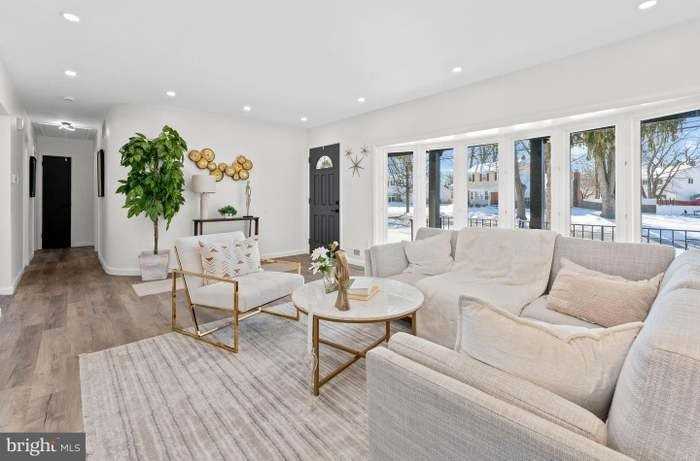 443 Valley Run Dr - Photo 6 of 19