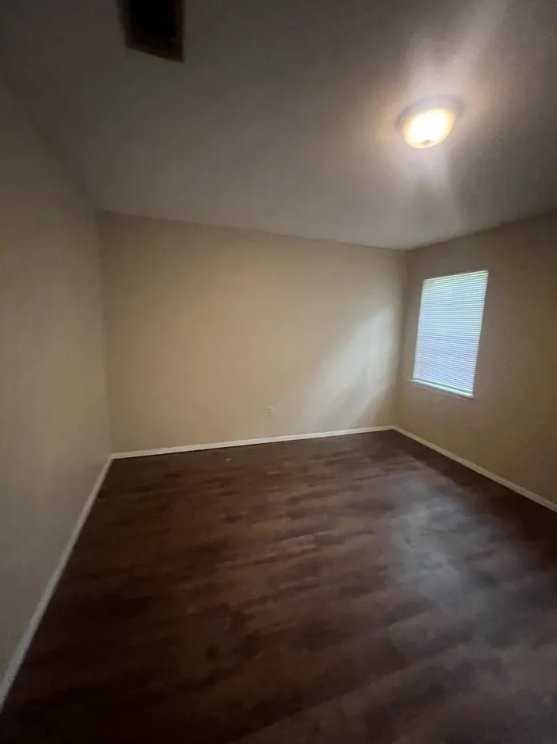 6002 Henderson Ave - Photo 4 of 5