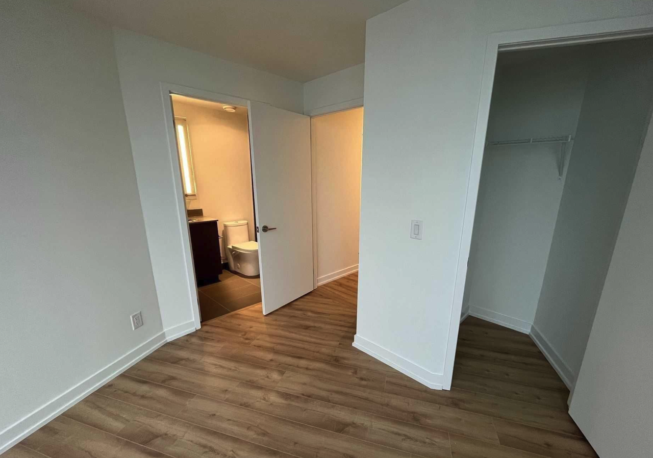 135 East Liberty Street - Photo 6
