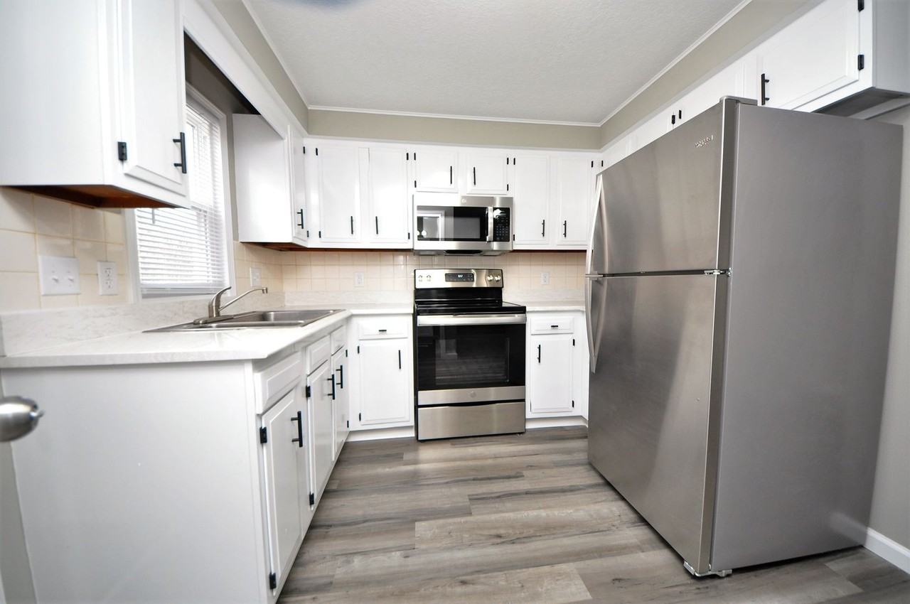 307 Granada Dr