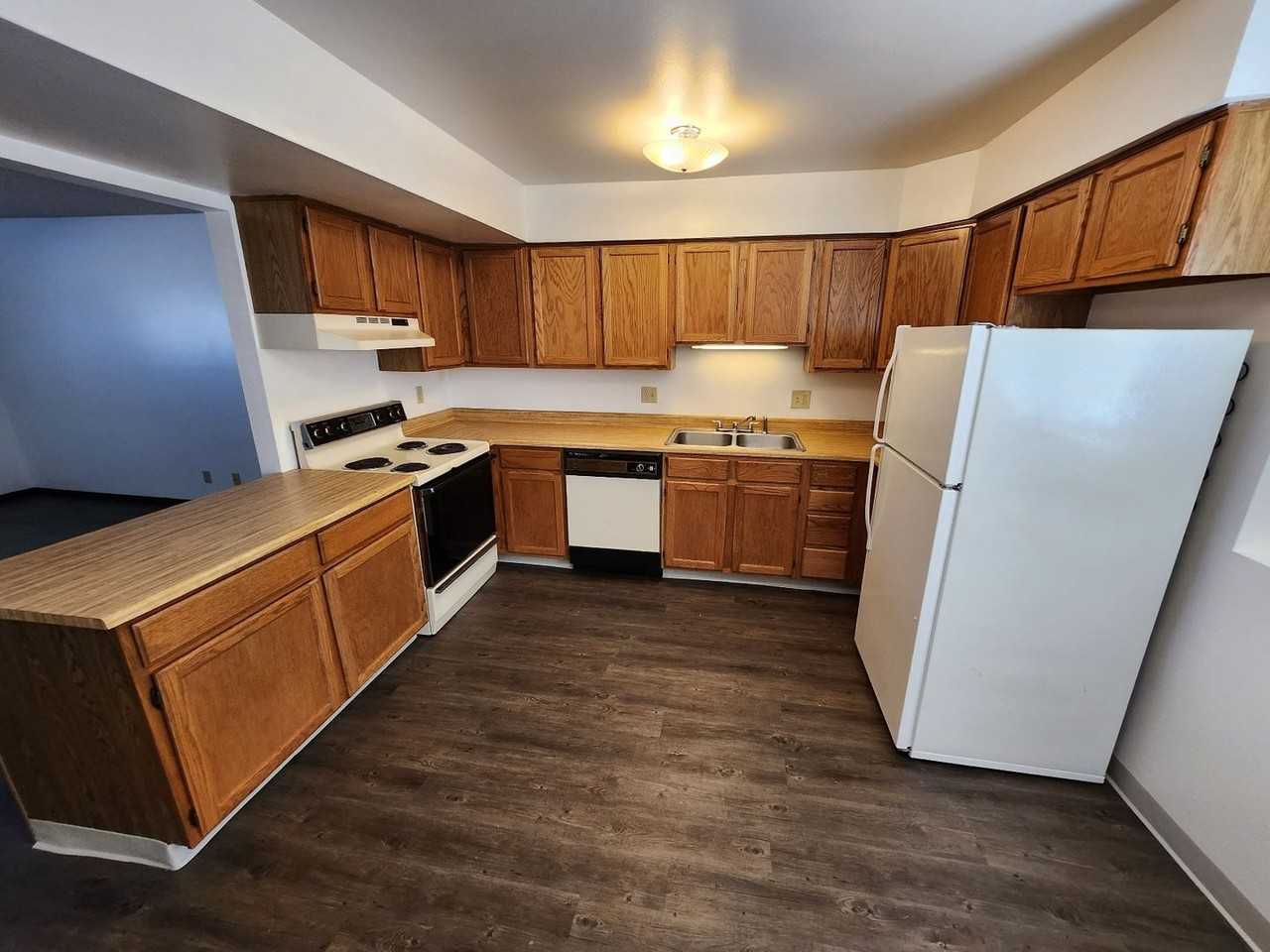 2103 Chautard Dr #D - Photo 2 of 15