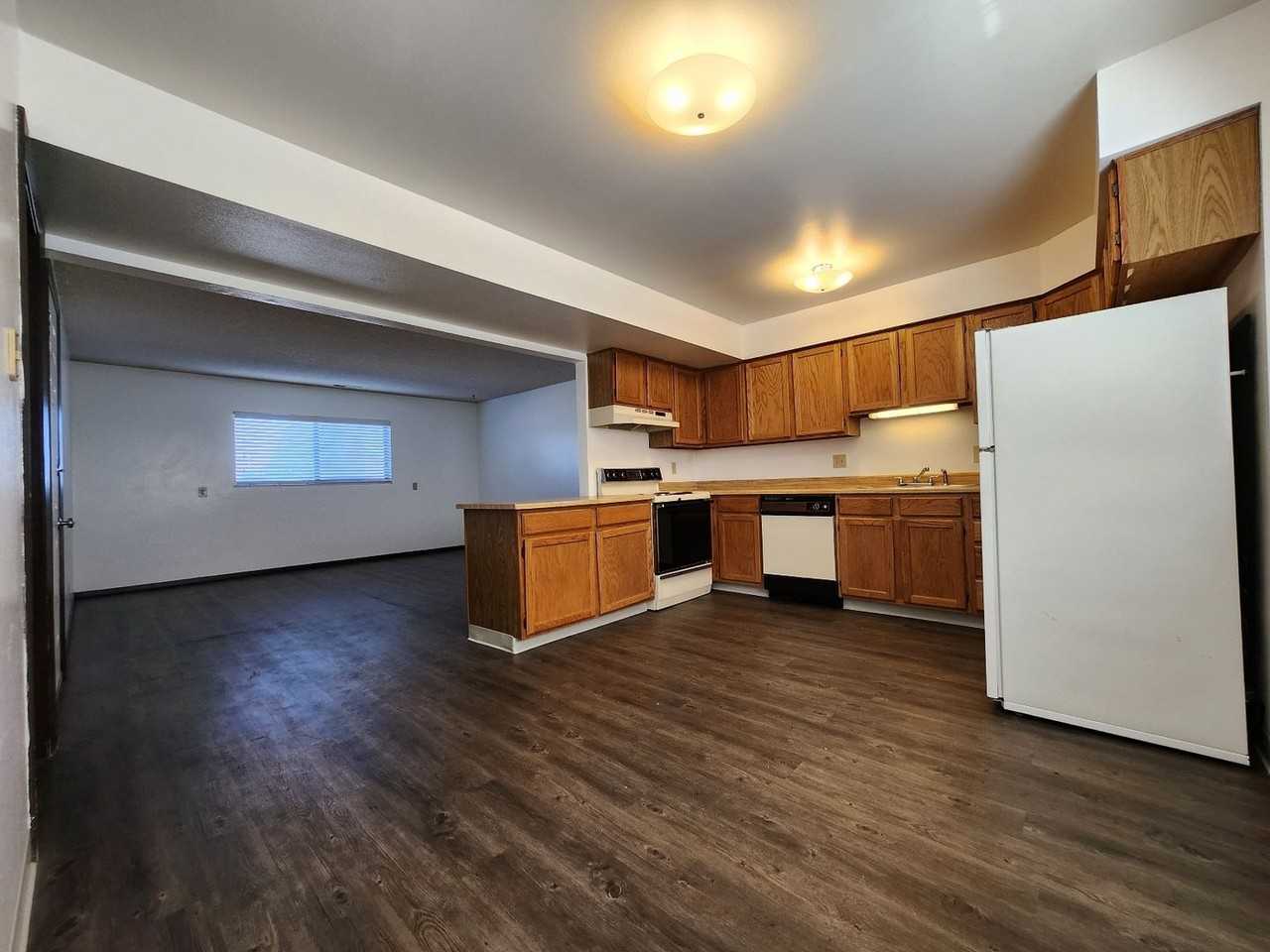 2103 Chautard Dr #D - Photo 3 of 15