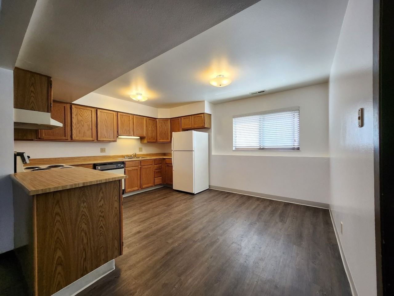2103 Chautard Dr #D - Photo 4 of 15