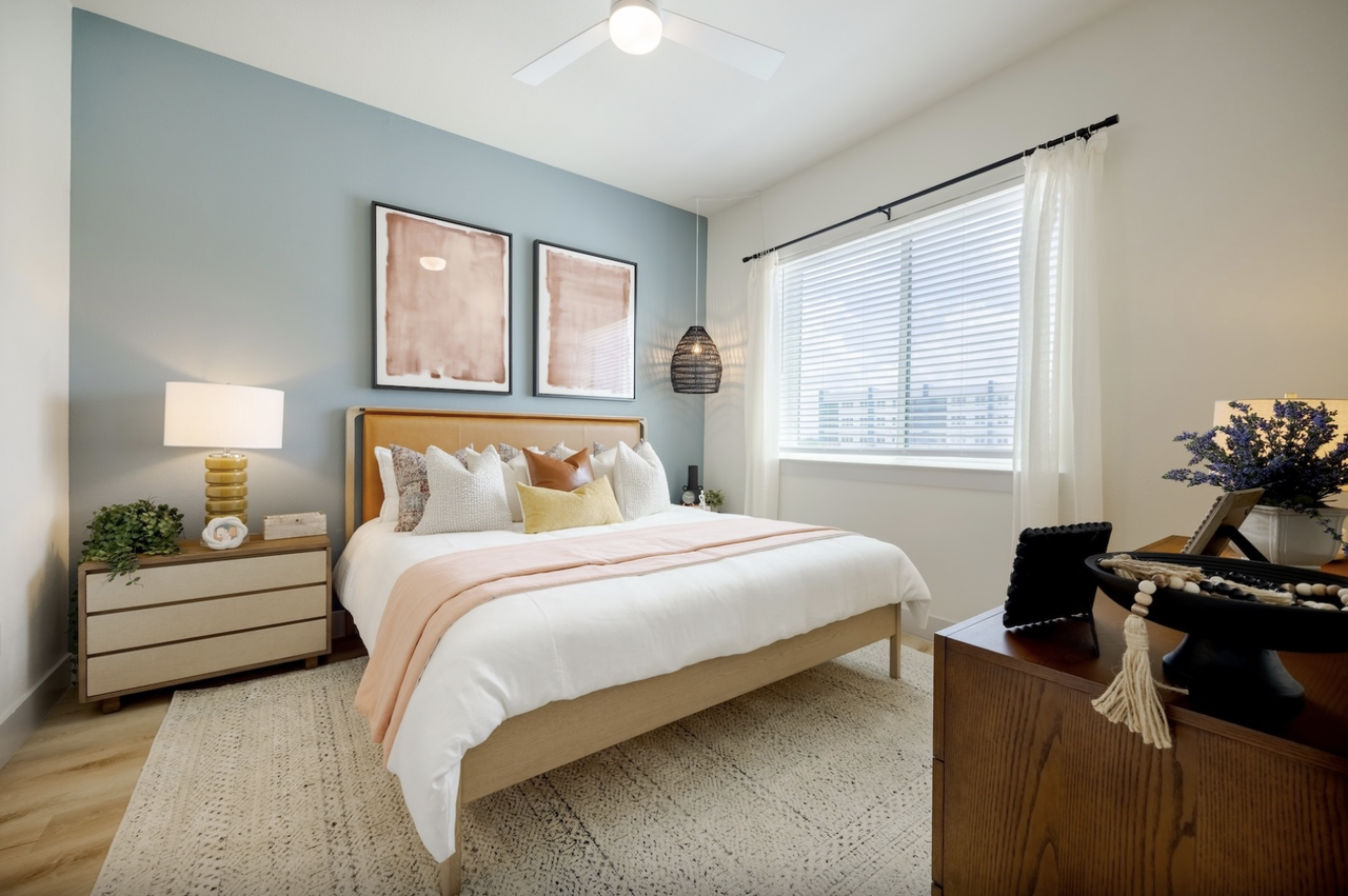 4751 East Parmer Lane - Photo 5 of 30