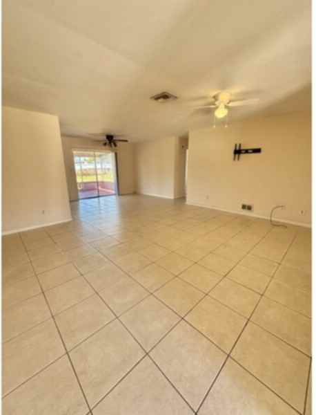 3729 Se 12th Ave - Photo 7 of 29