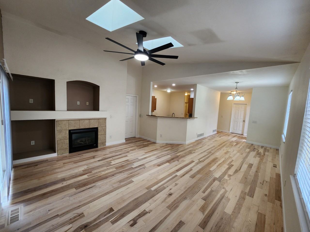 3410 Sloan Peak Hts #NA - Photo 4 of 40