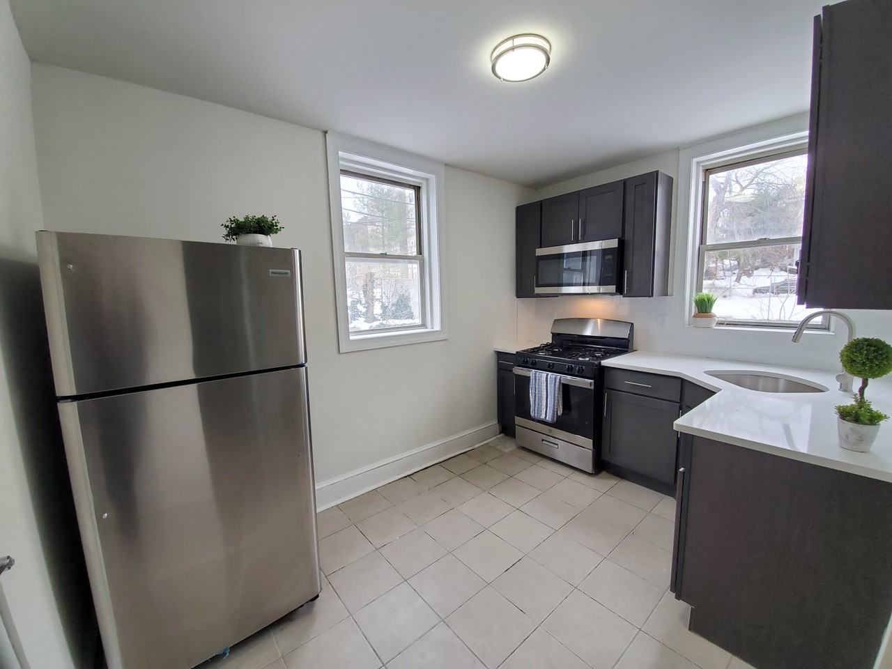 307 William St #D - Photo 2 of 11