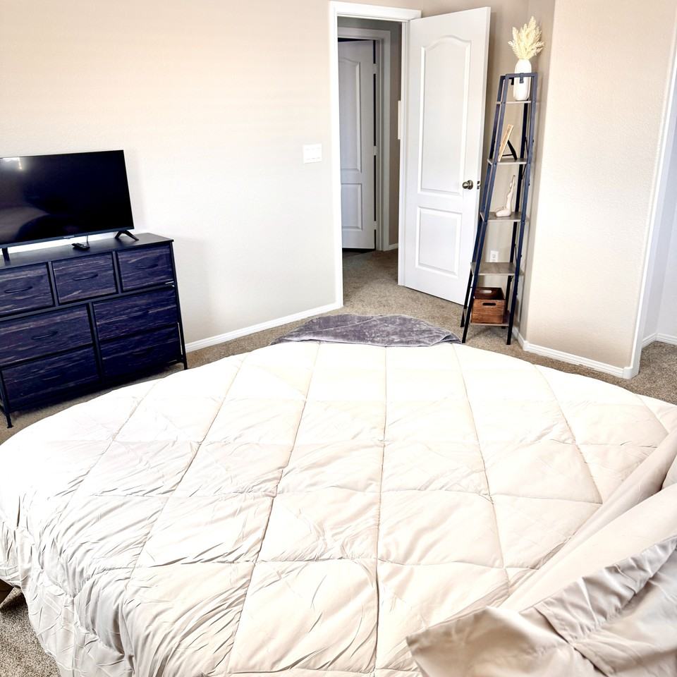 9049 Boston Springs Ave #3 - Photo 5 of 13