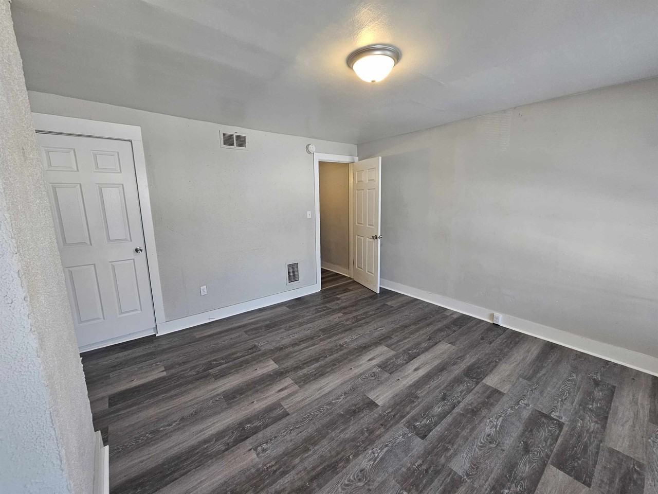 163 Grove Ave #163 - Photo 6 of 17