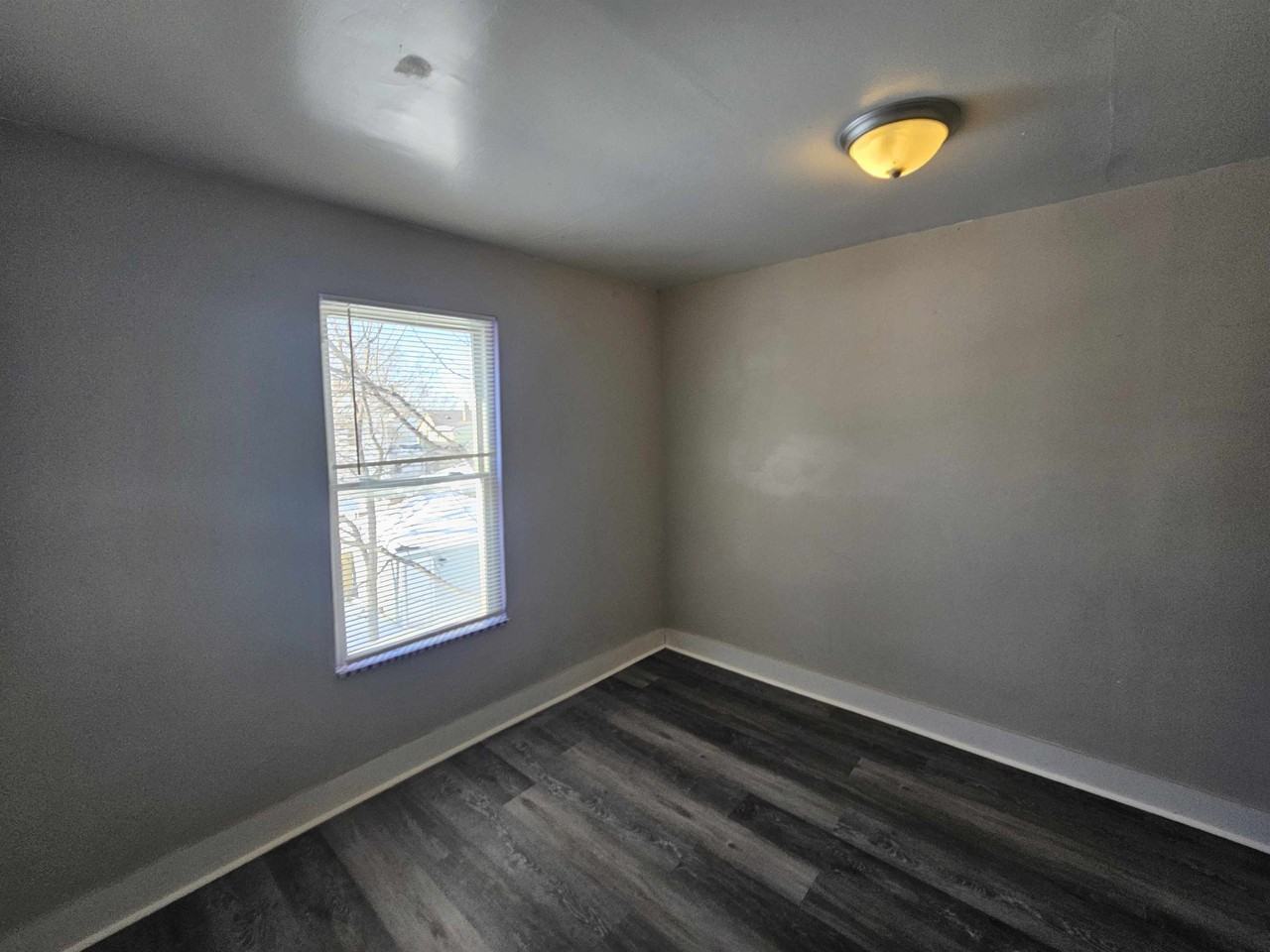 163 Grove Ave #163 - Photo 7 of 17