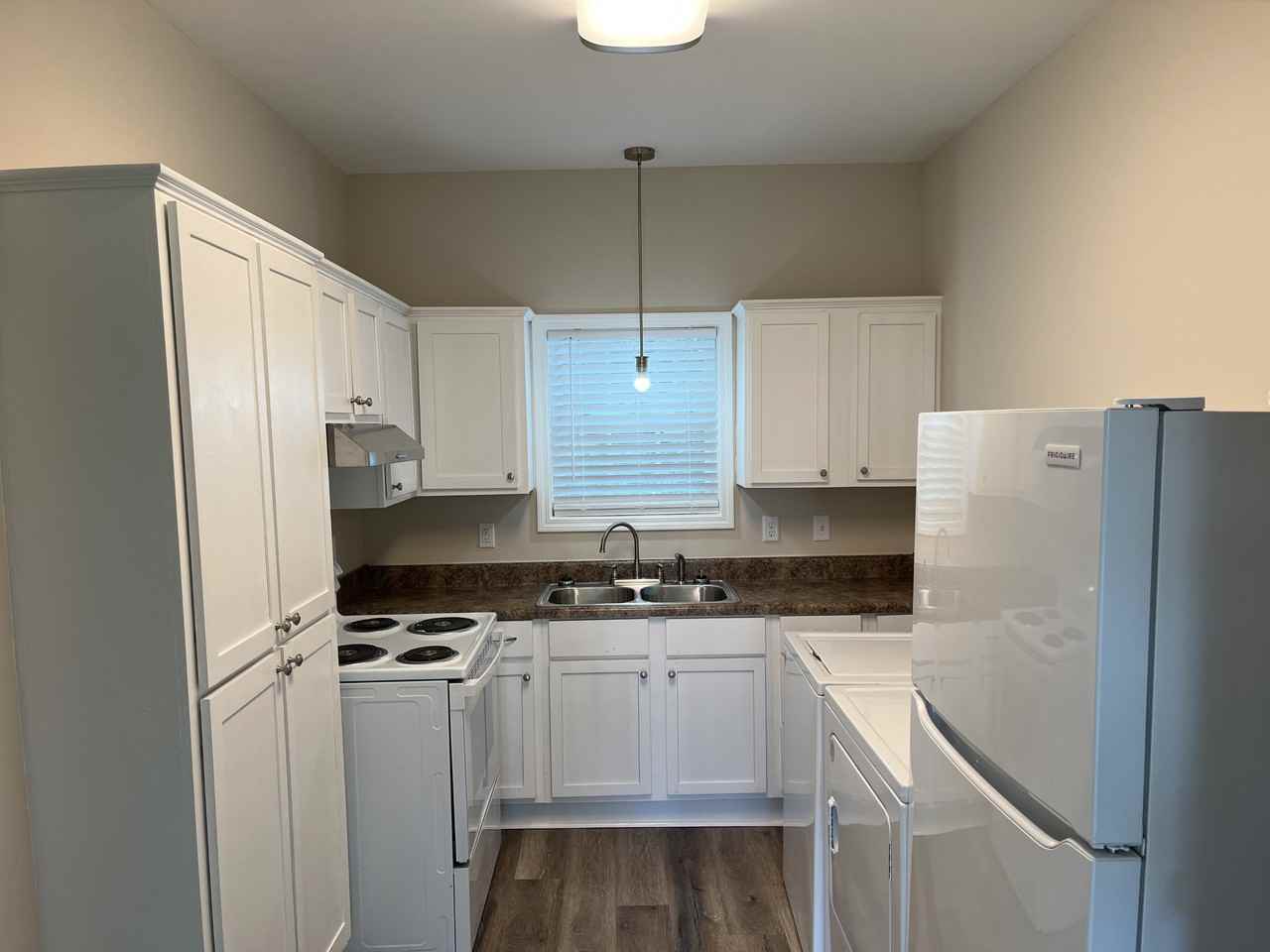 312 Market St #A - Photo 2 of 6