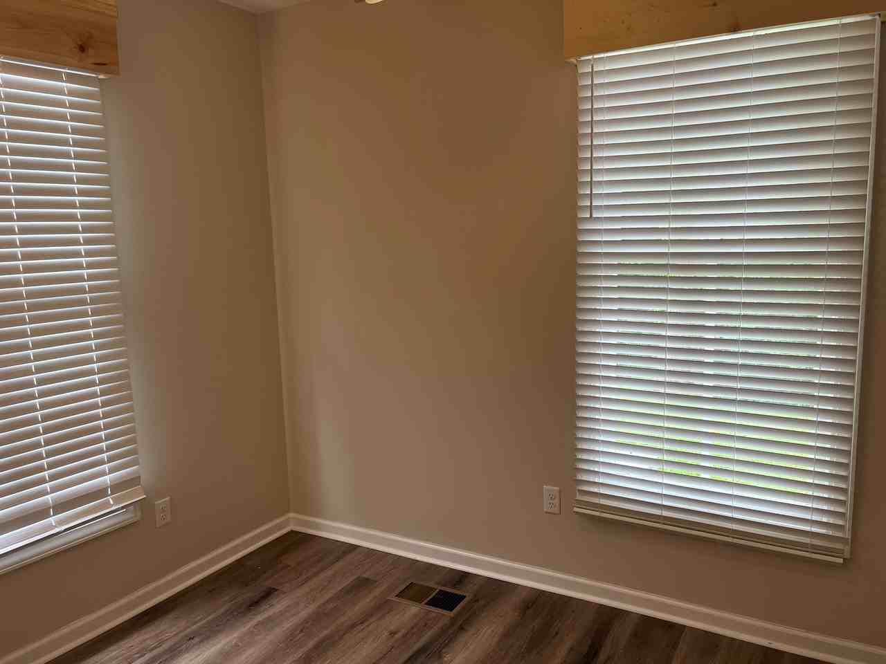 312 Market St #A - Photo 4 of 6