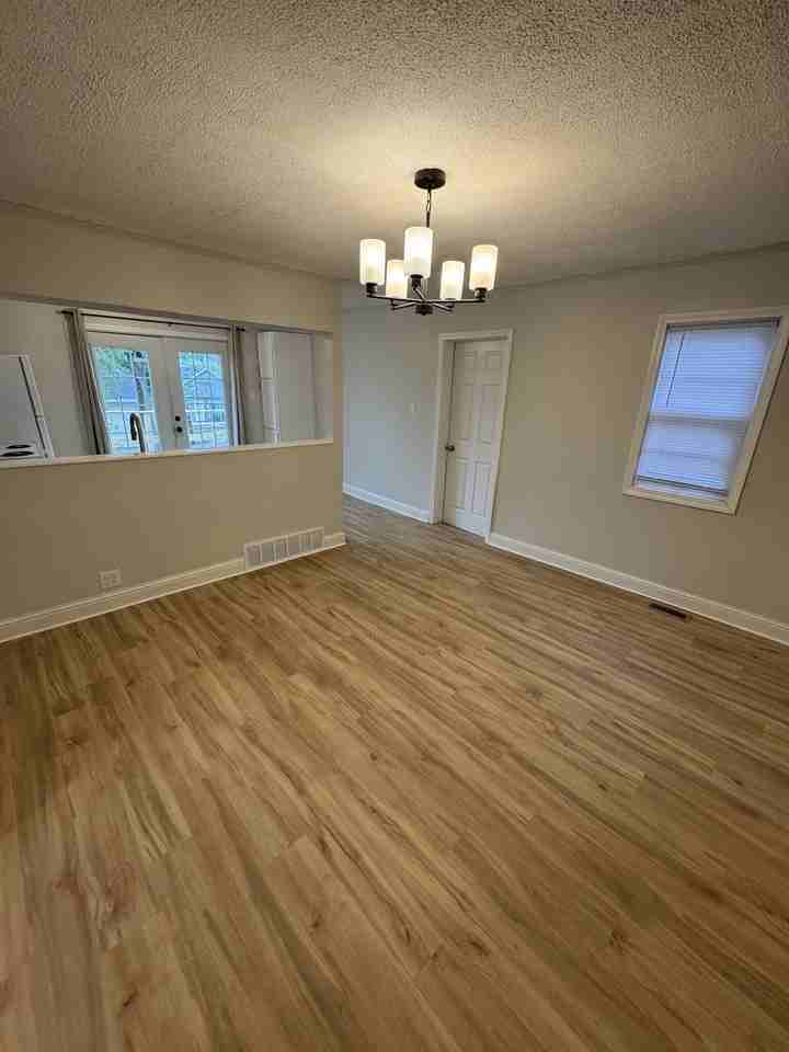 1315 N Iowa Ave #NA - Photo 3 of 9