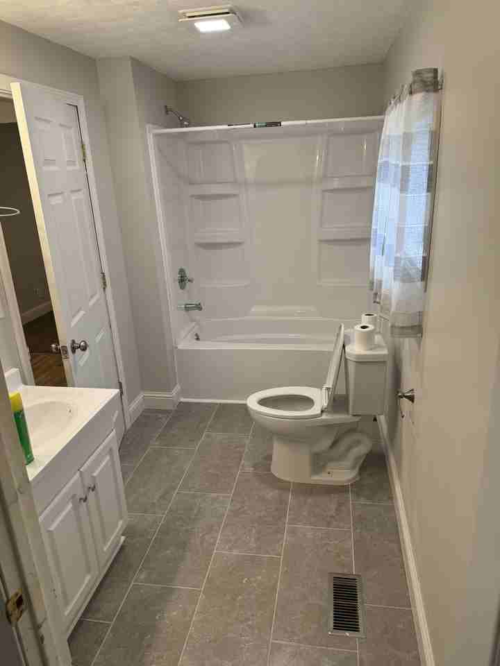 1315 N Iowa Ave #NA - Photo 7 of 9