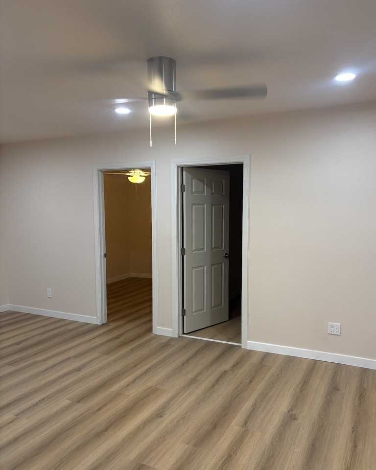 4519 Grove Ave #NA - Photo 3 of 12