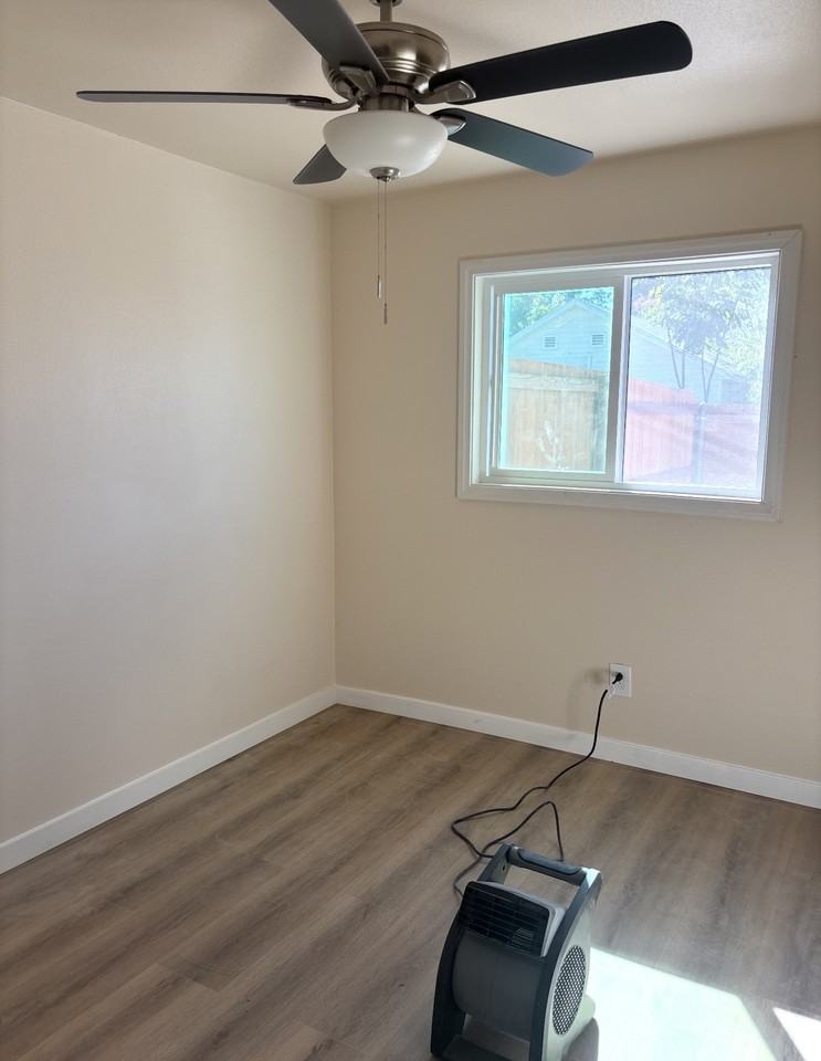 4519 Grove Ave #NA - Photo 6 of 12