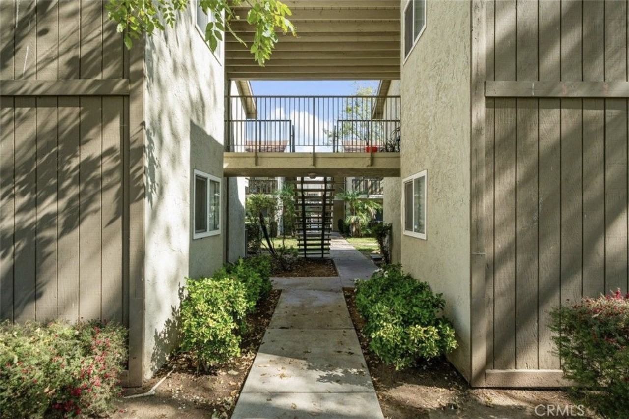 2536 White Oak Pl #NA - Photo 7 of 18