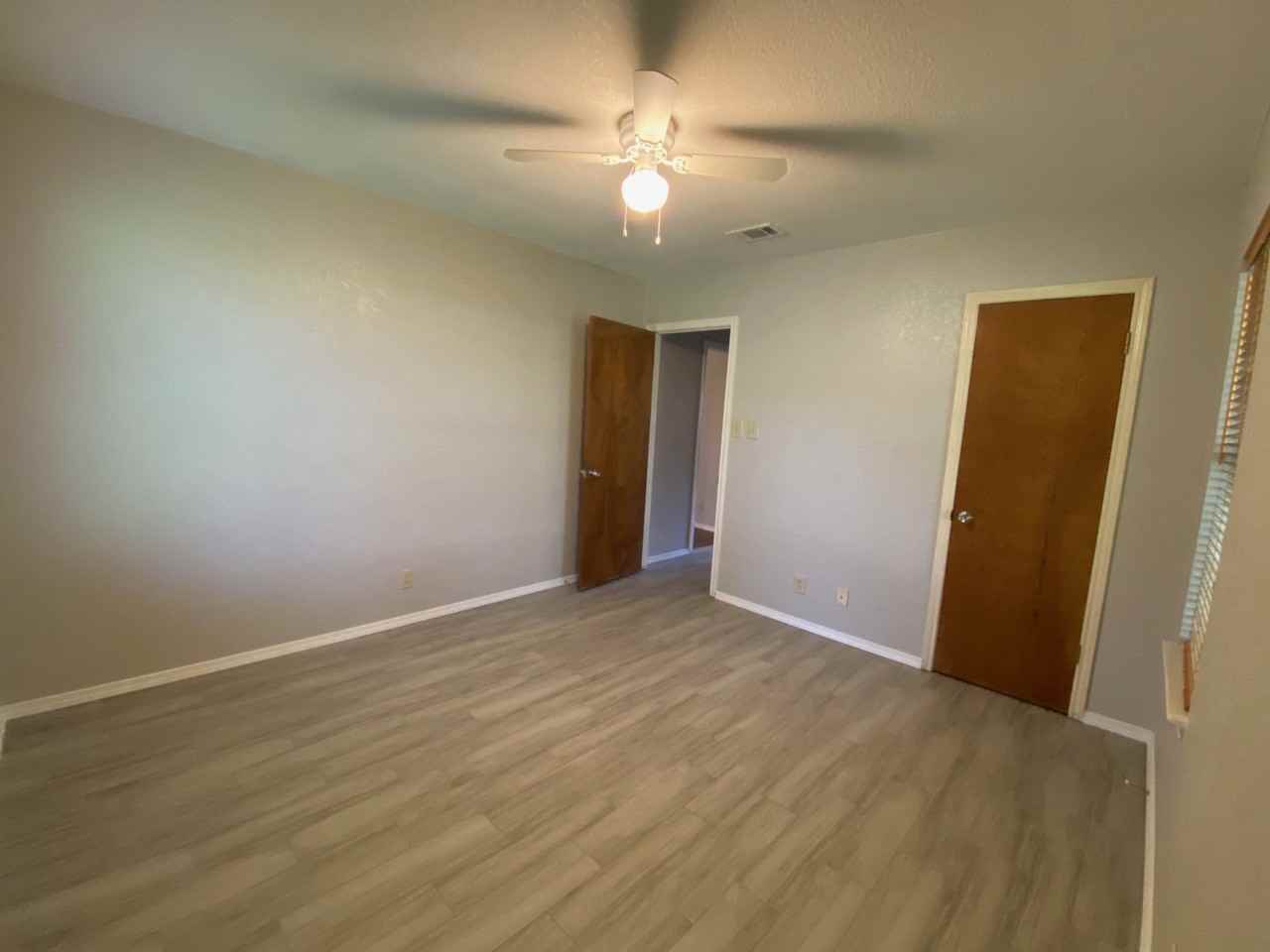 702 Blackwell Ave #B - Photo 4 of 19