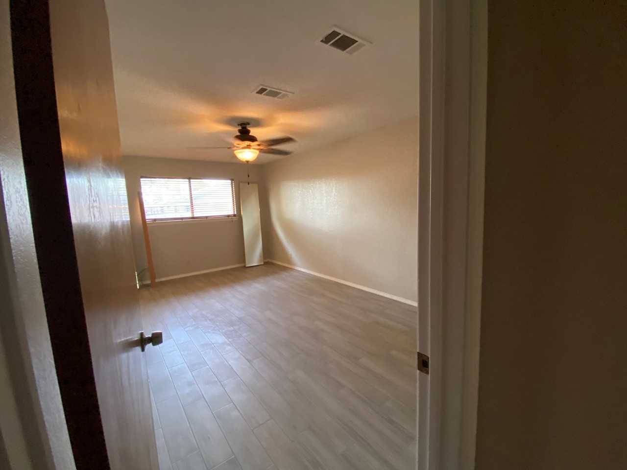 702 Blackwell Ave #B - Photo 5 of 19