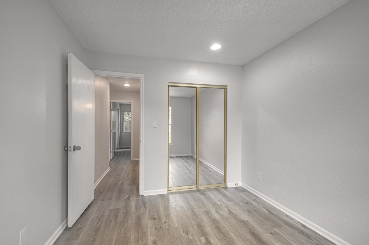 1303 La Chateau Dr #1303 - Photo 2 of 19