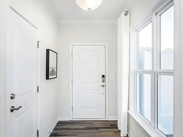 515 Vassar Dr #NA - Photo 3 of 18
