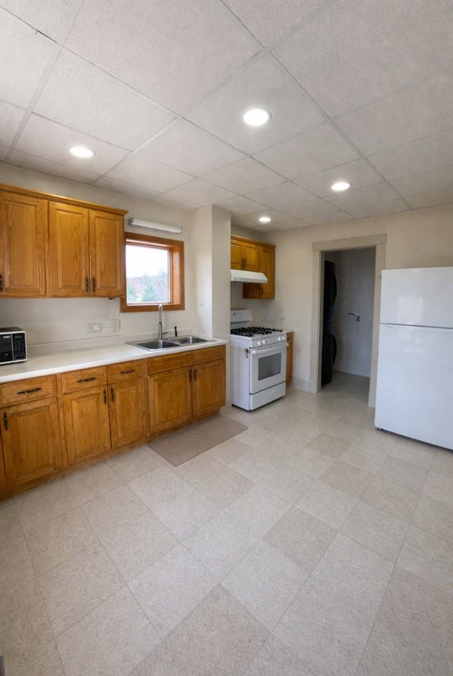 468 Whitestown Rd #A - Photo 2 of 21