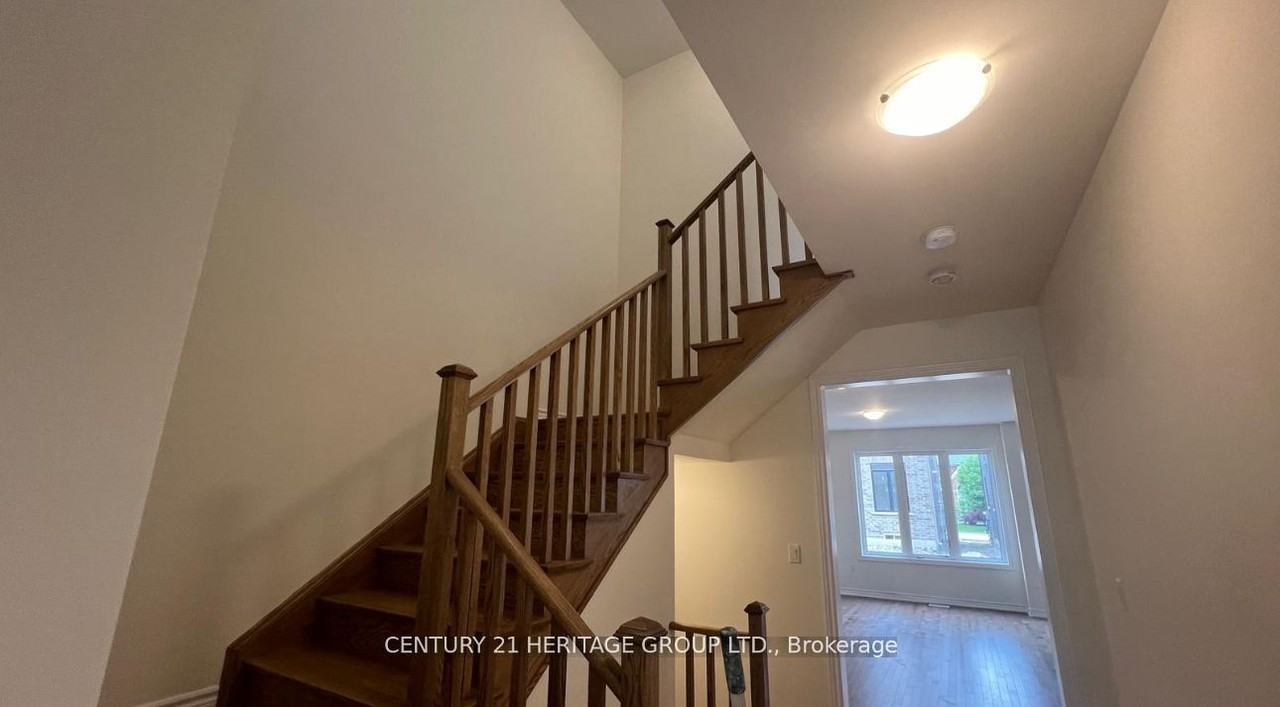22 Blick Crescent #22 - Photo 5 of 10