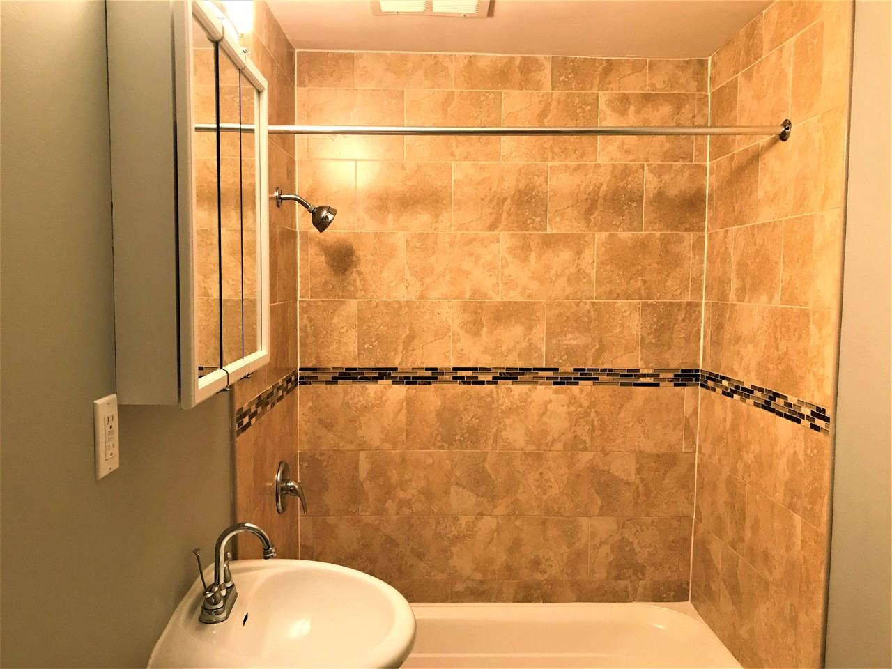 204 Cleveland St #8 - Photo 6 of 20