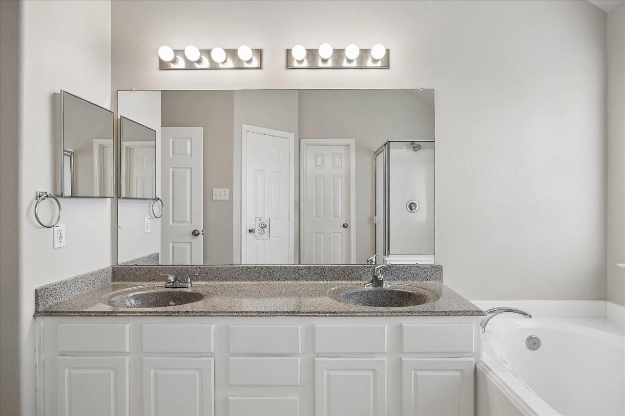 19914 Chaste Tree Lane - Photo 4 of 8