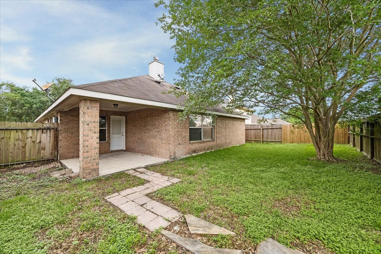 19914 Chaste Tree Lane - Photo 7 of 8