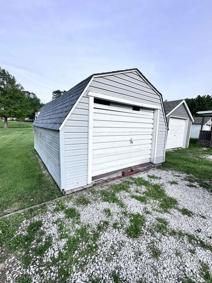 605 Cleveland St #NA - Photo 4 of 13