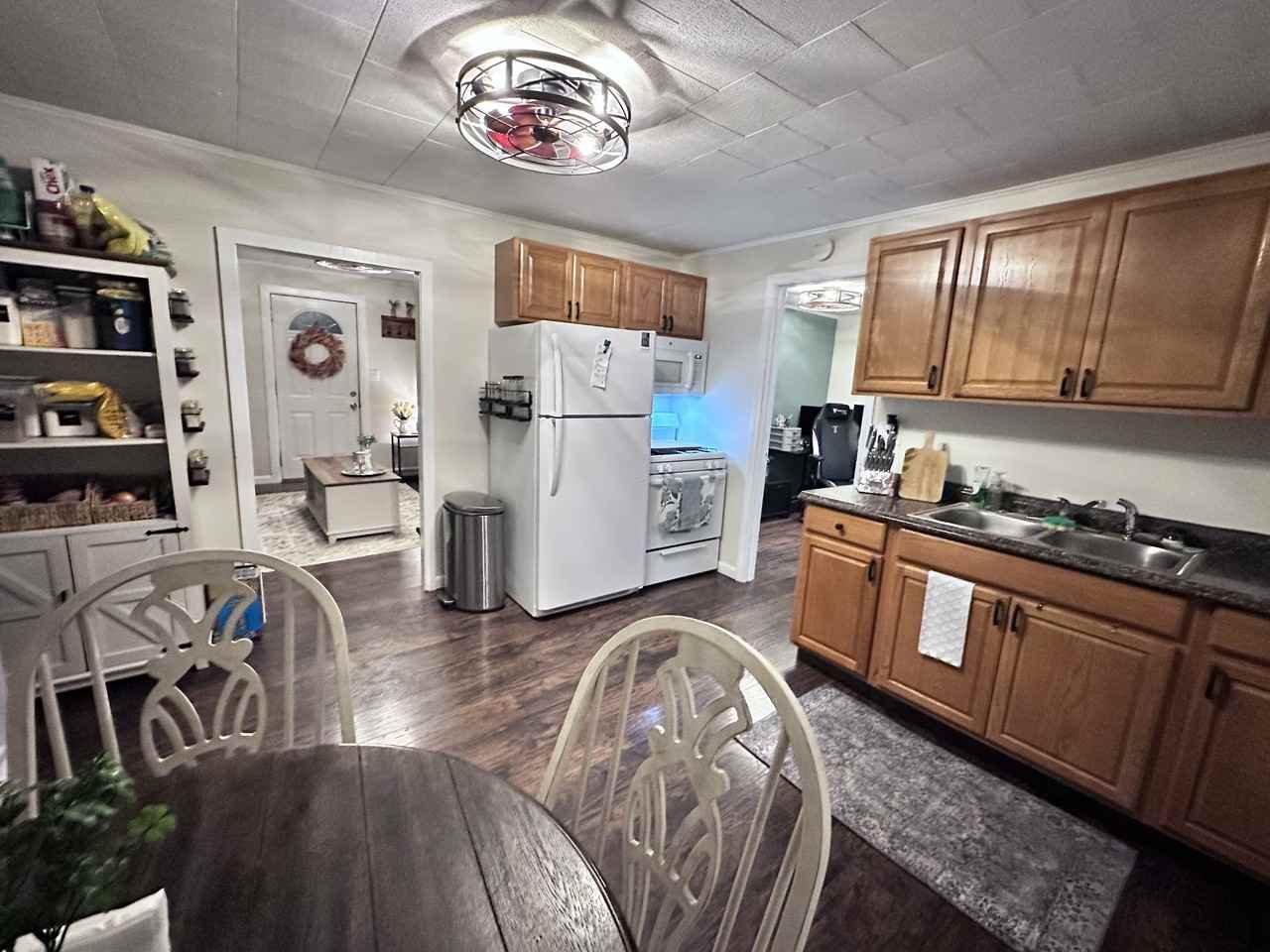 605 Cleveland St #NA - Photo 5 of 13