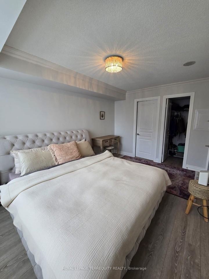 350 Red Maple Road #906 - Photo 6 of 11