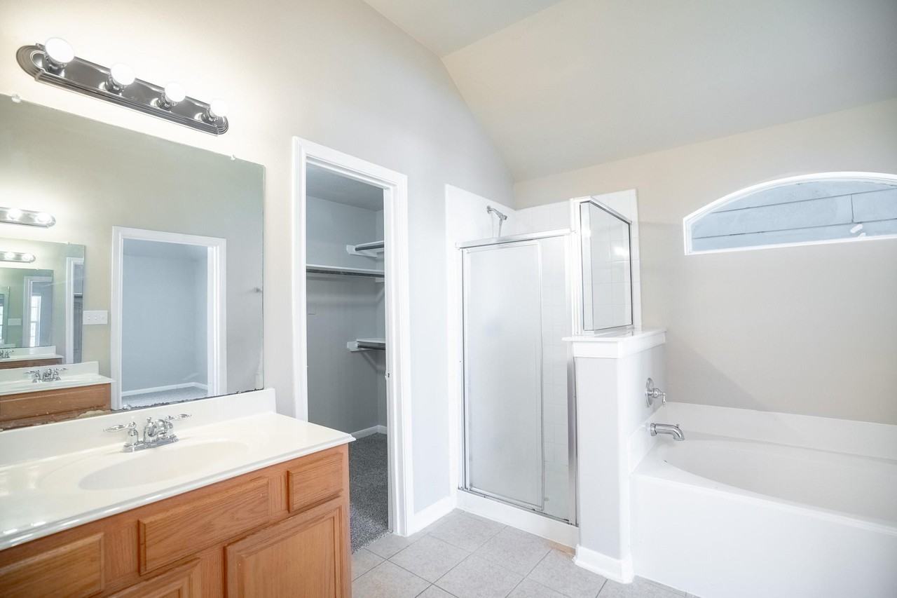 827 Forest Hillside Lane - Photo 2 of 6
