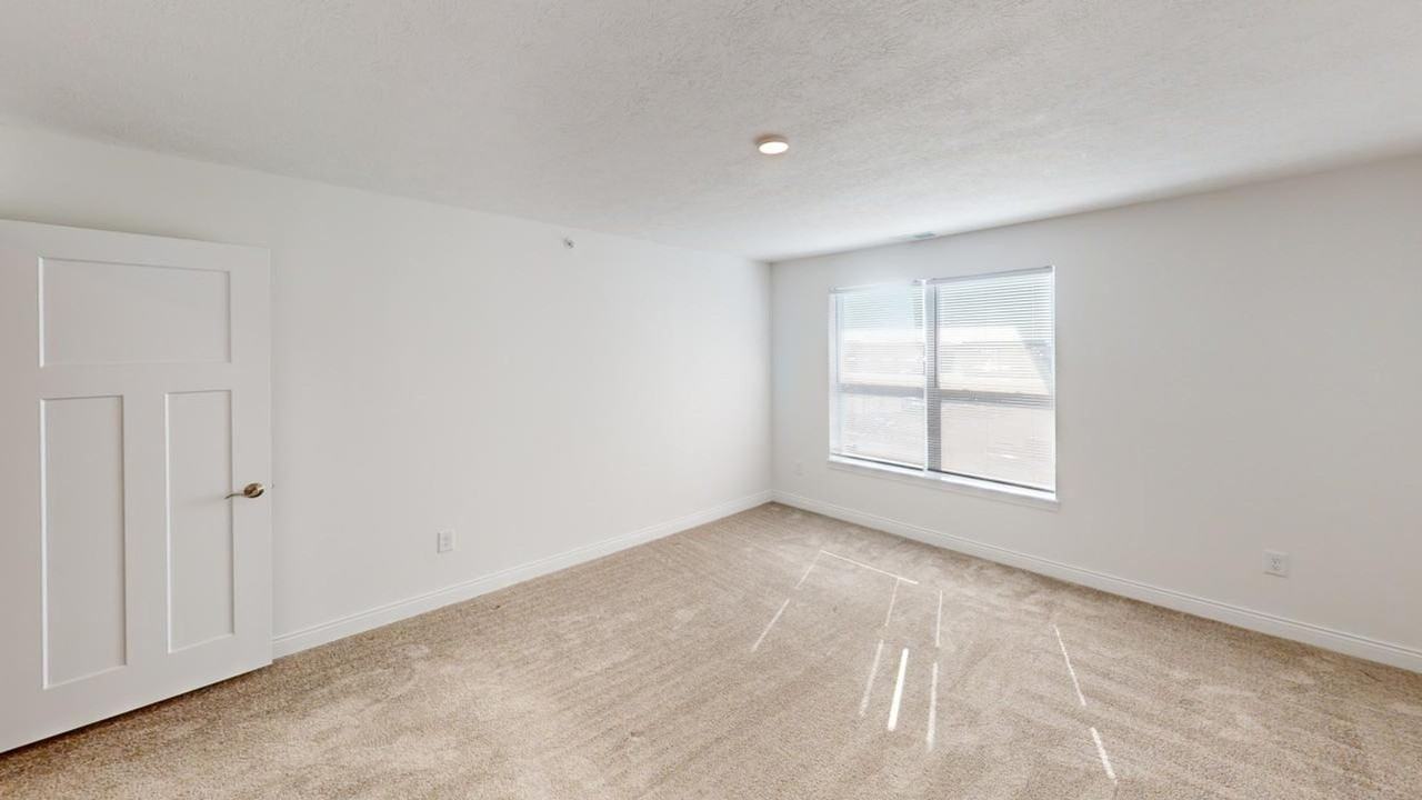 Amelia Place Apartments - Photo 6 of 37