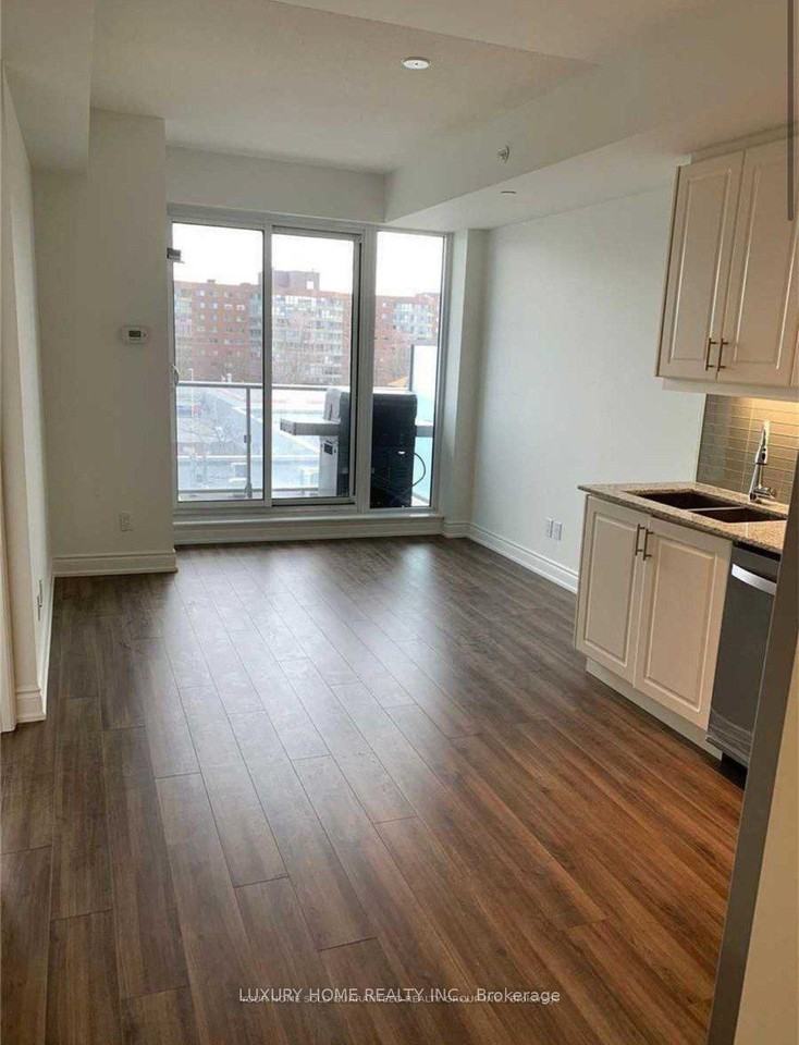 9618 Yonge Street #303 - Photo 3 of 6