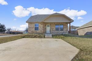 featured image of 901 N Barrett Ave #1