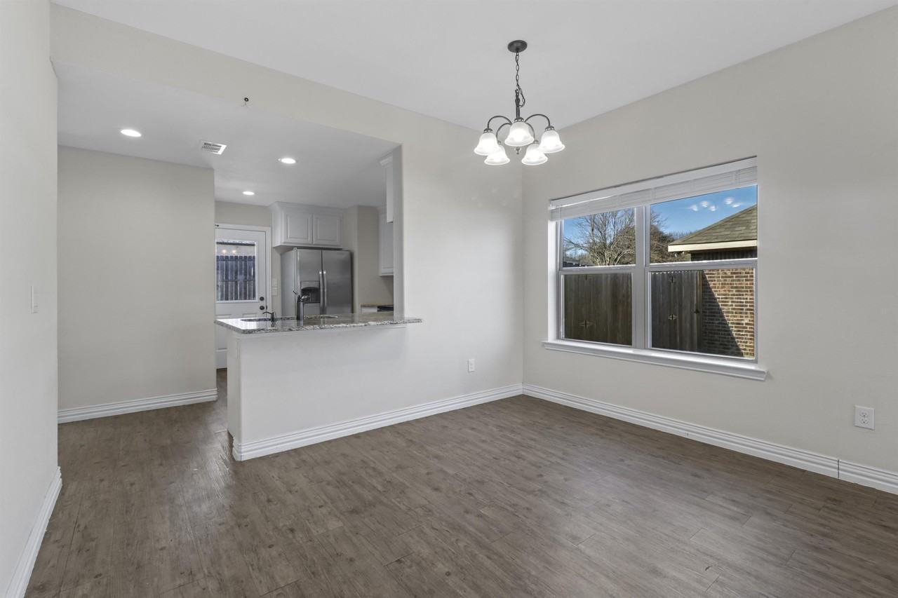 901 N Barrett Ave #1 - Photo 5 of 16