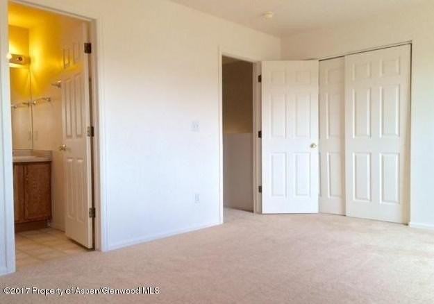 2521 Meadow Cir - Photo 6 of 9