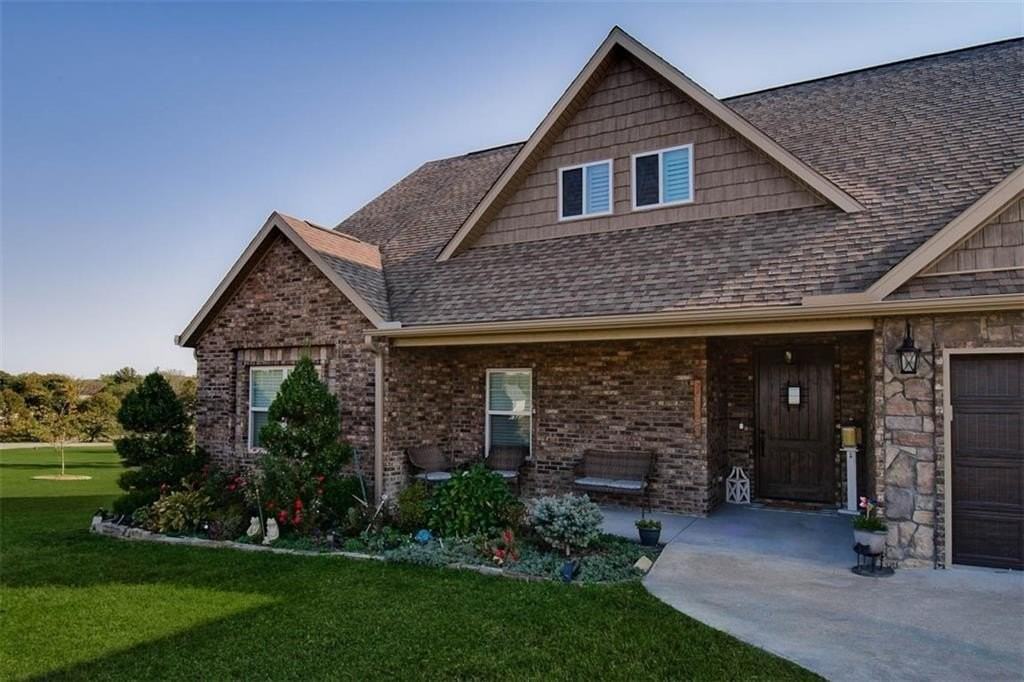 10125 Rain Drop Ln - Photo 3 of 37