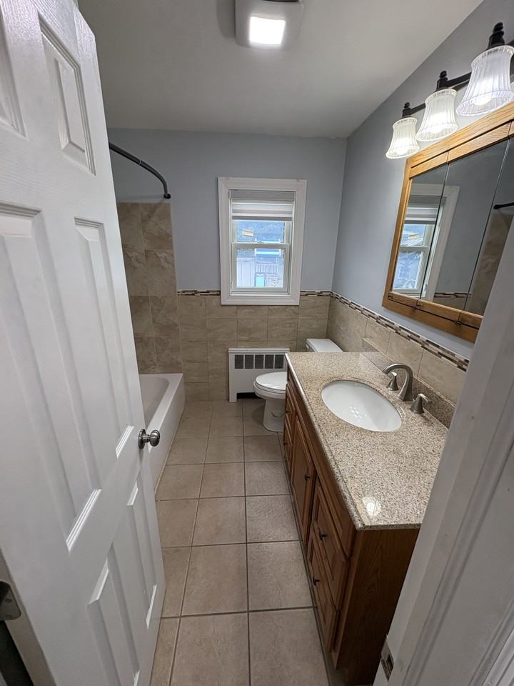 37 Bainbridge Avenue - Photo 6 of 7