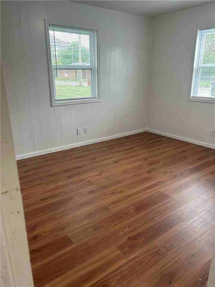 409 Park St #C - Photo 7 of 10