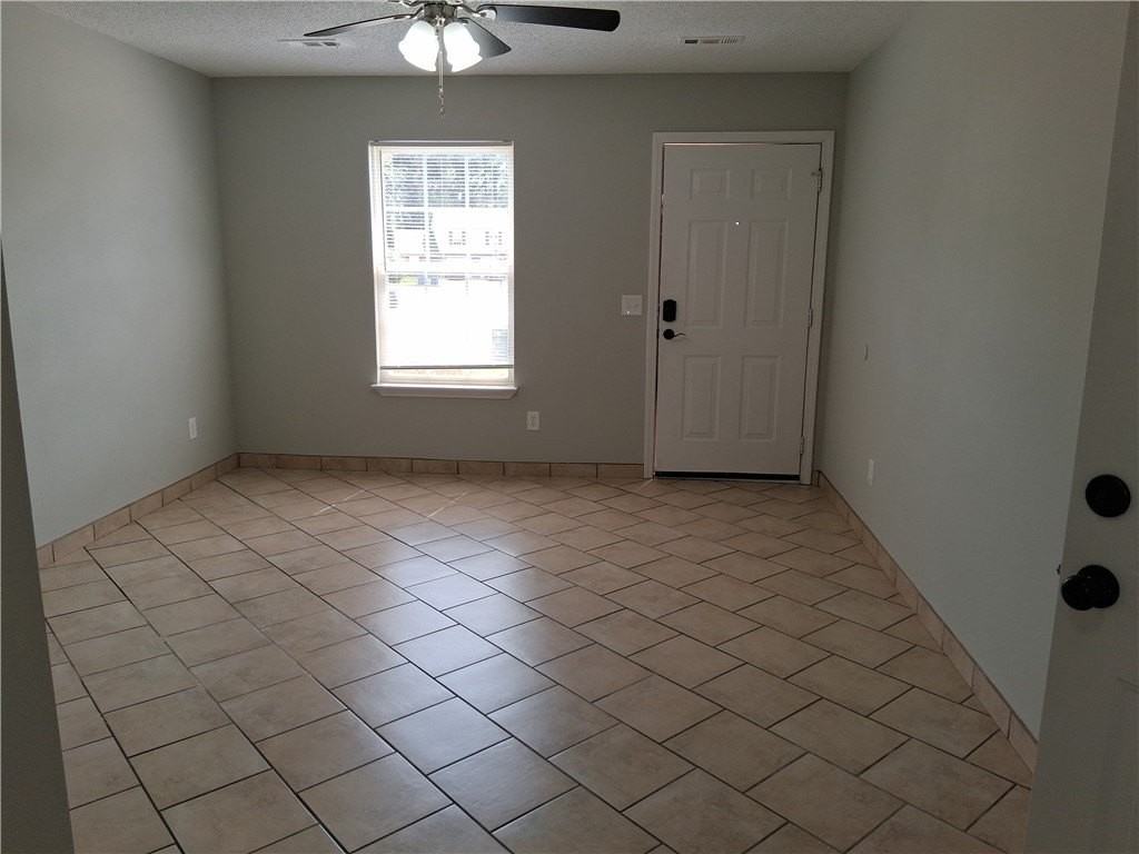 3306 Sw Landau Ct #1 - Photo 2 of 10